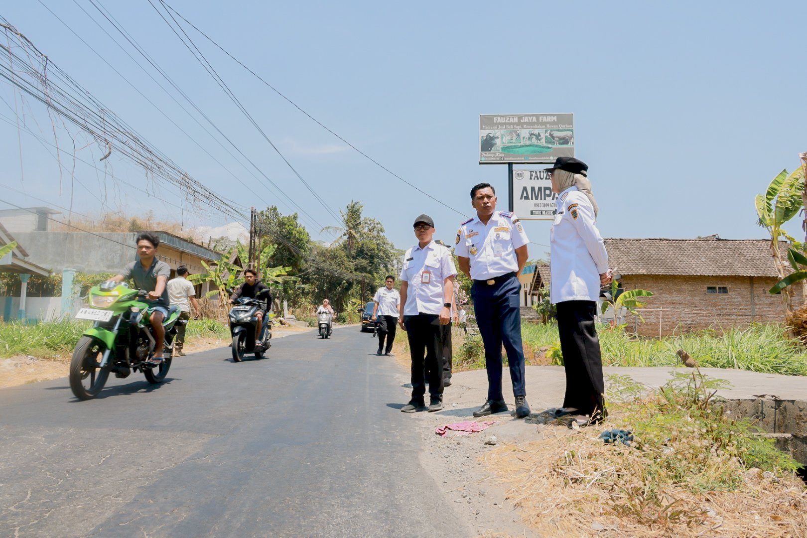 Tindak Lanjuti Aduan Masyarakat, Plt Bupati Klaten Tinjau Ruas Jalan & PJU di Krajan Jatinom